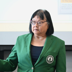POOR POSTGRADUATE THROUGHPUT BEGINS WITH SUPERVISORS, CHICAGO PROFESSOR SAYS