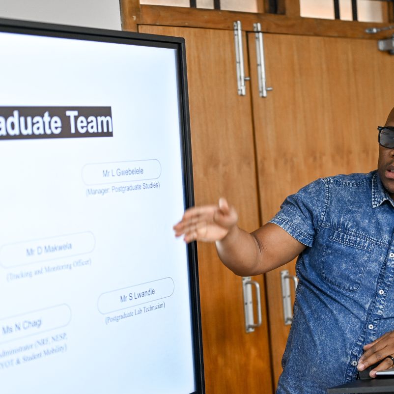 iYUNIVESITHI WALTER SISULU SHOWCASES POSTGRADUATE FUNDING STRATEGY DURING INDIA BENCHMARKING MISSION 